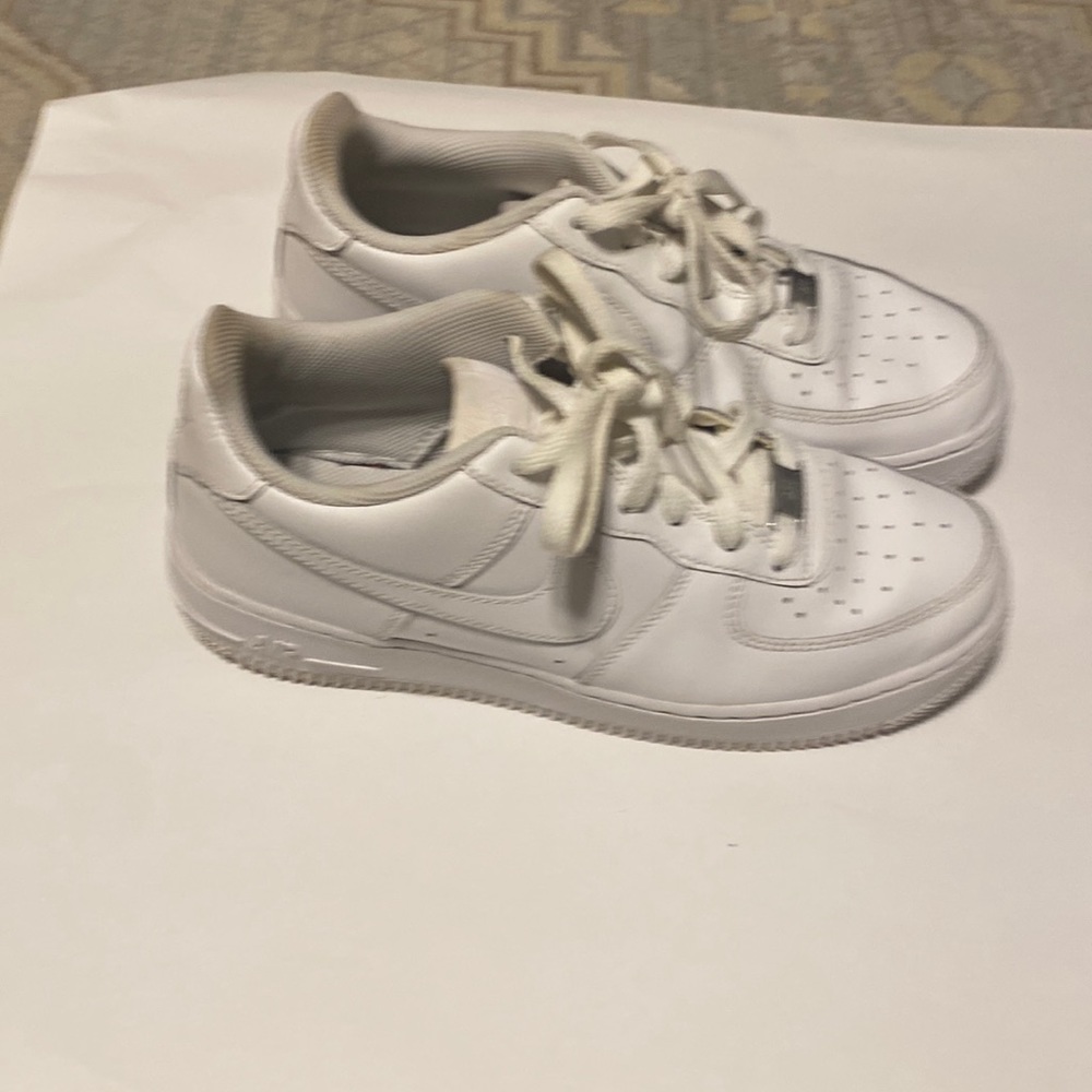 Nike Air Force 1 kids size 6.5 Y white color